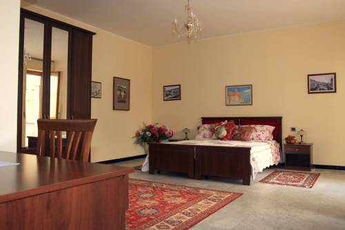 Cagliari Italia mega código de promoción booking.com
