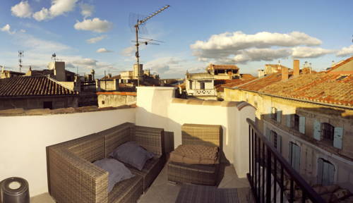 Arles France méga code promo booking.com
