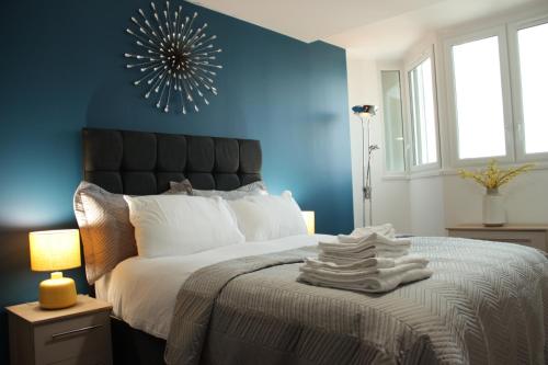 Birmingham United Kingdom mega hotel