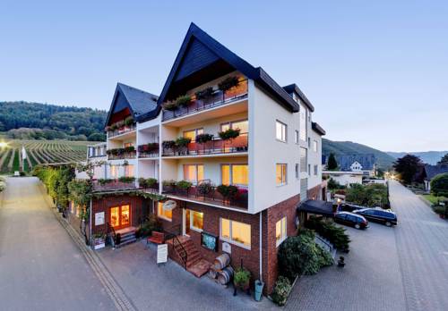 Ernst Germany Booking.com Hotel