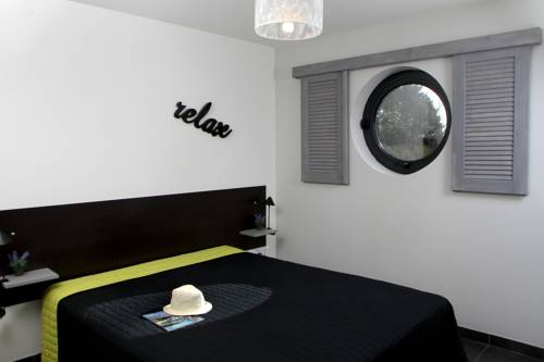 Ploumoguer France Booking.com Hotel