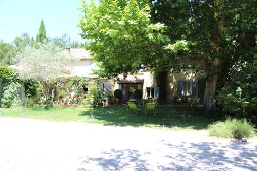 Montfavet Francia mega código de promoción booking.com