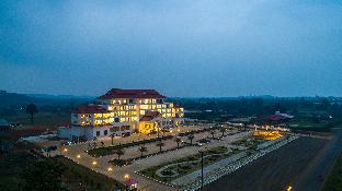 Muang Pakxong Laos mega hotel