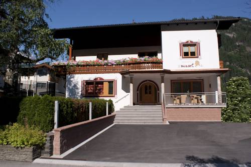 Mayrhofen Oostenrijk hotel mega promotiecode Booking.com