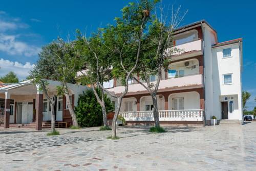 Vlasici Kroatien Mega Hotel Gutscheincode Booking.com