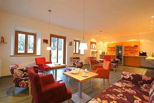 Nikolsdorf  Österreich Mega Hotel Gutscheincode Booking.com