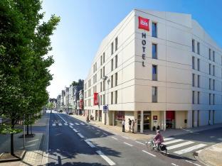 Sint-Niklaas Belgium mega hotel