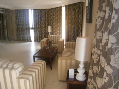 Franceville Gabon hotel mega promotiecode Booking.com
