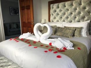 Penicuik United Kingdom mega hotel