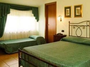 Sigillo Italy mega hotel