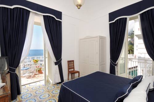 Amalfi Italia mega código de promoción booking.com