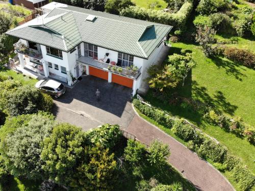 Thames New Zealand mega hotel