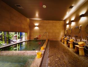 Tokyo Japan mega hotel
