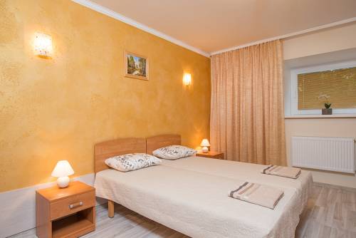 Tallin Estonia mega código de promoción booking.com