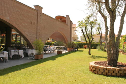Ponsacco Italien Mega Hotel Gutscheincode Booking.com