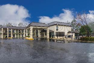 Raeford (NC) United States mega hotel