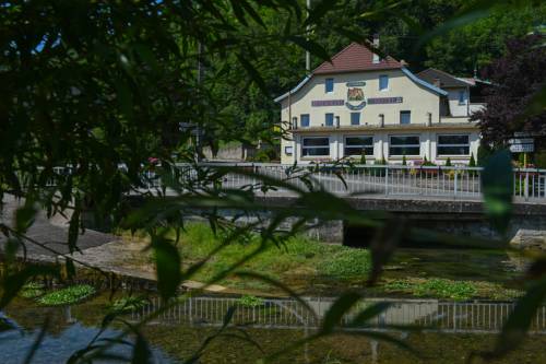 Pont les Moulins France Booking.com Hotel