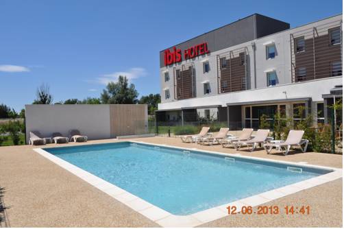 Istres France méga code promo booking.com