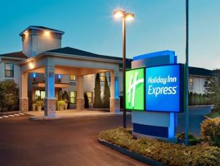 Vernon (CT) United States mega hotel