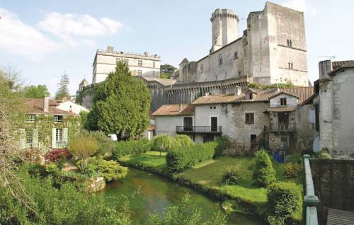 Bourdeilles France méga code promo booking.com