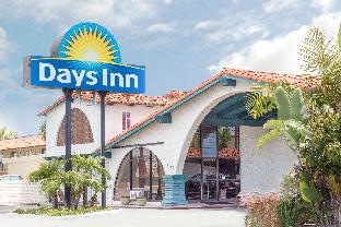 Costa Mesa (CA) United States mega hotel