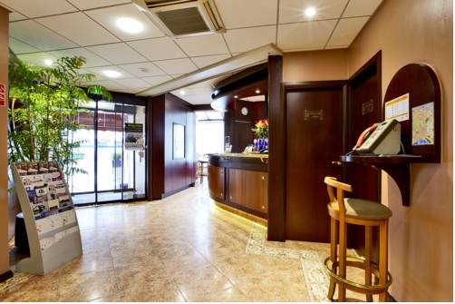 Nevers Frankreich Mega Hotel Gutscheincode Booking.com