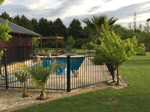 Narre Warren North Australien Mega Hotel Gutscheincode Booking.com