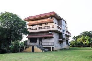 New Delhi and NCR India mega hotel