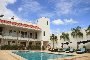 Managua Nicaragua mega hotel