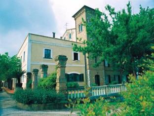 Dugenta Italy mega hotel
