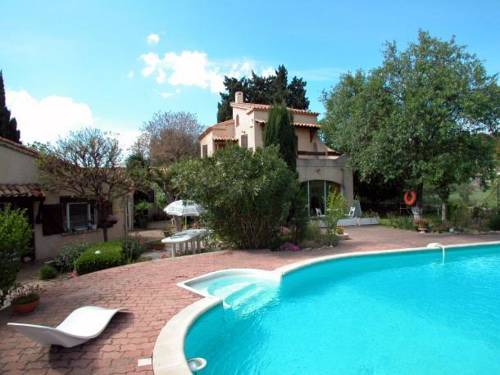Istres France méga code promo booking.com