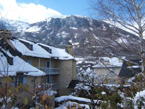 Luz Saint Sauveur Francia mega código de promoción booking.com