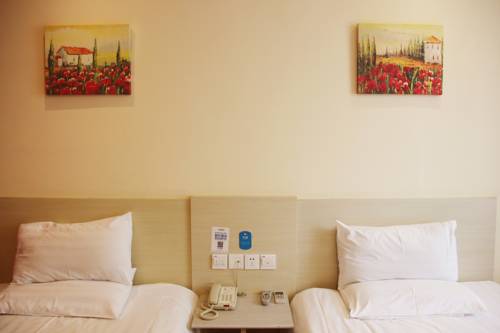 Shanghai China hotel mega promotiecode Booking.com
