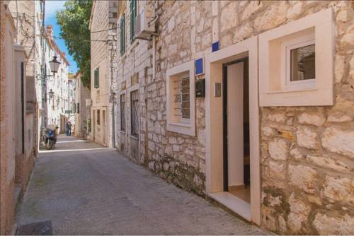 Teilt Kroatien Mega Hotel Gutscheincode Booking.com