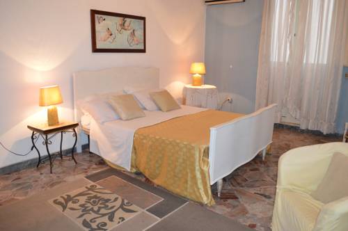 Avola Italia mega código de promoción booking.com