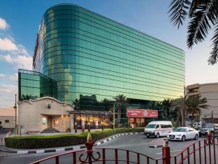Dubai United Arab Emirates mega hotel