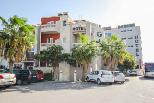 Podstrana Croacia mega código de promoción booking.com