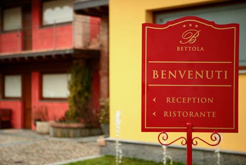 Urgnano Italy Booking.com Hotel