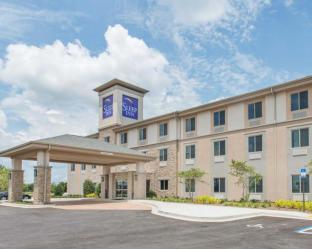 Defuniak Springs (FL) United States mega hotel