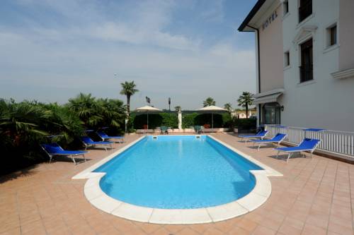 Albignasego Italy Booking.com Hotel
