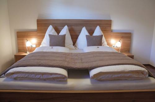 Steeg Austria mega código de promoción booking.com