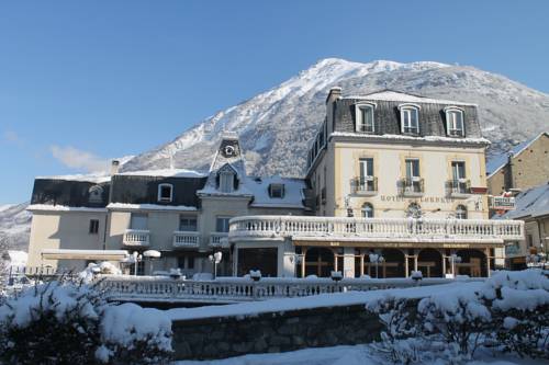 Luz Saint Sauveur Francia mega código de promoción booking.com