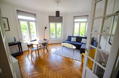 La Madeleine Frankreich Mega Hotel Gutscheincode Booking.com
