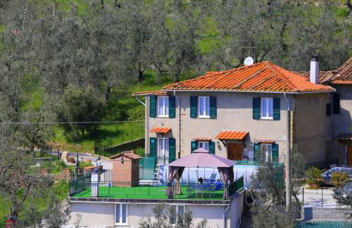 Vinci Italy Booking.com Hotel