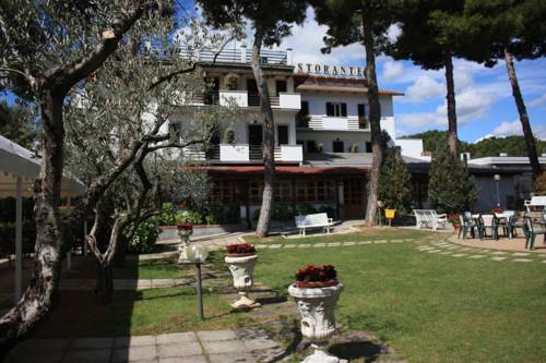 Loreto Aprutino Italien Mega Hotel Gutscheincode Booking.com