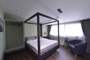 Kaohsiung Taiwan mega hotel
